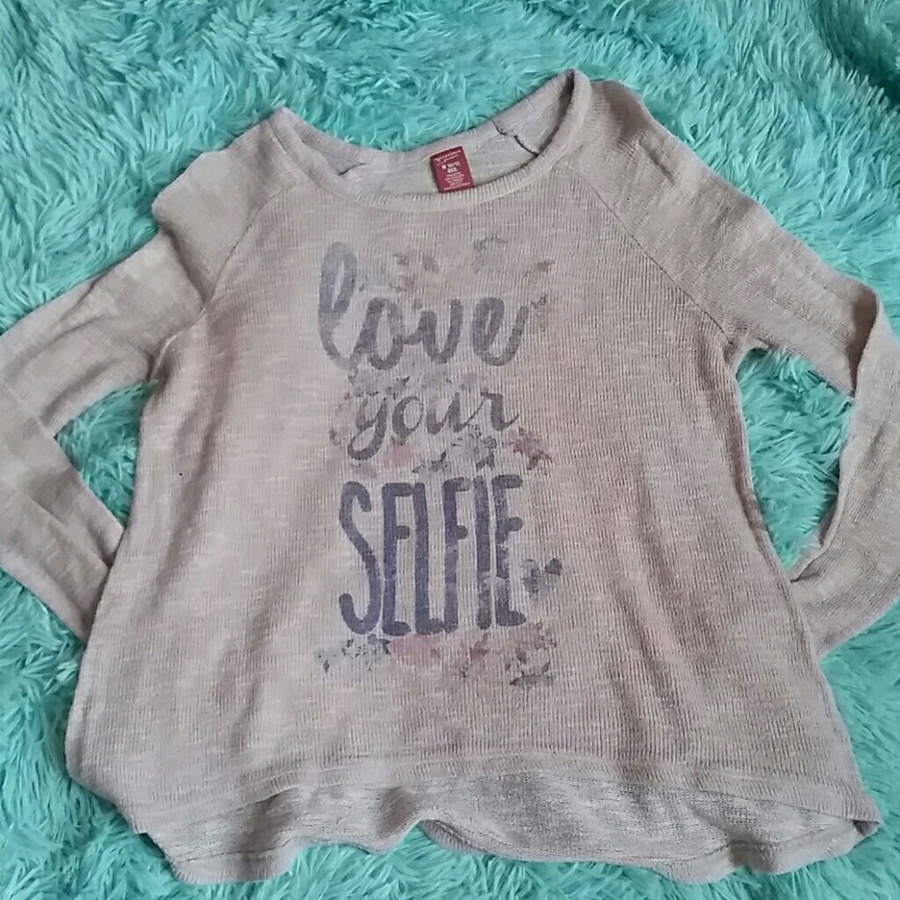 Long sleeve comfy knitted shirt